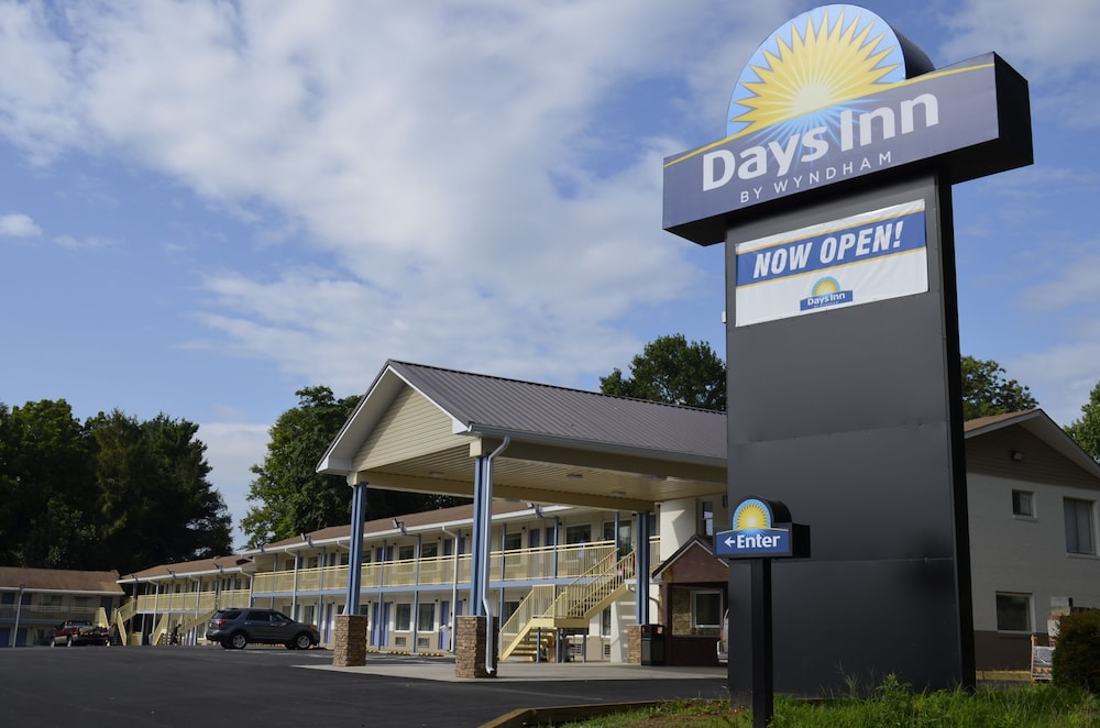 Day Inn by Wyndham Charles Town 