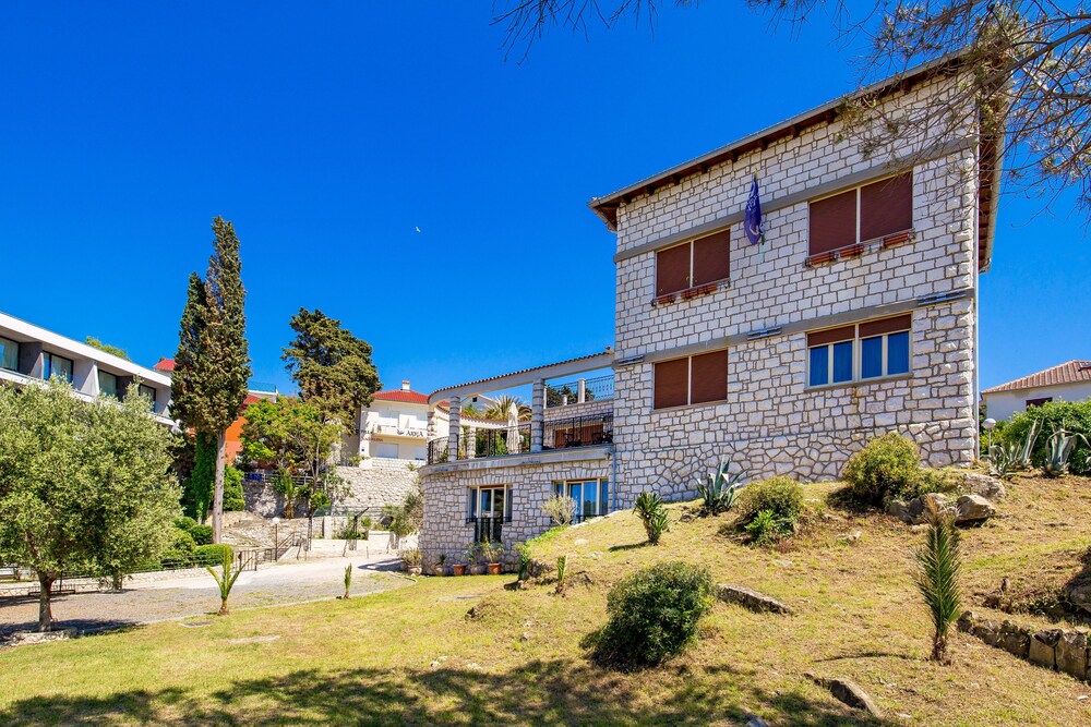 Integrated Hotel Arbia-Margita