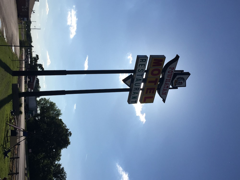 Powhatan Motel