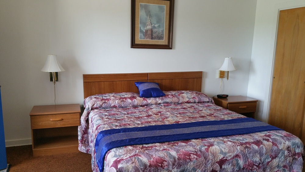 Sudbury Court Motel and RV Park