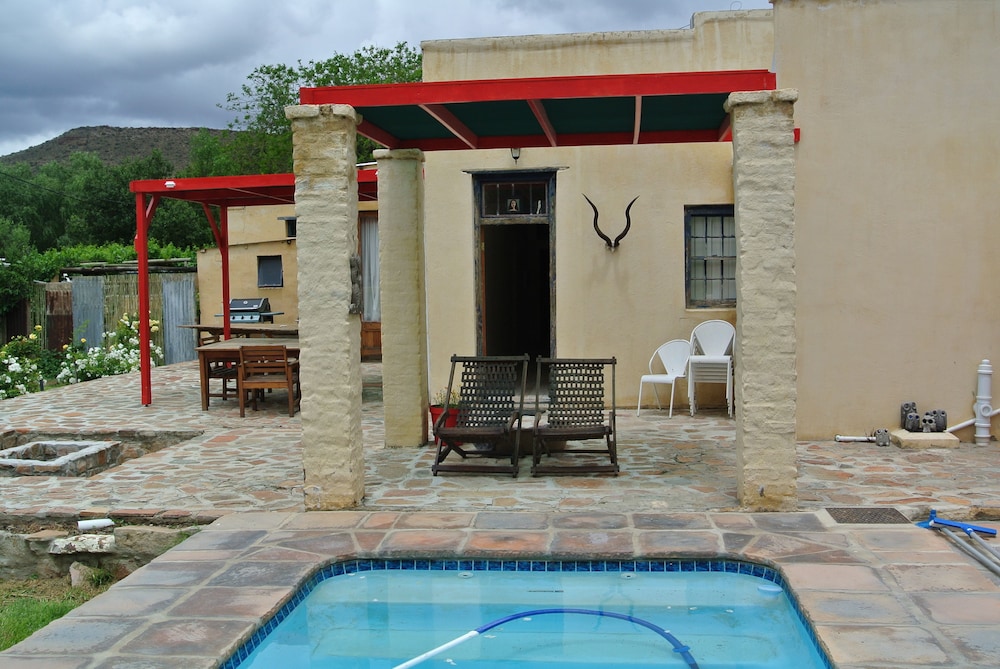 The Ibis Lounge