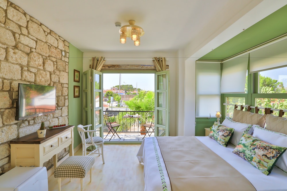 Palas Alacati - Adults Only