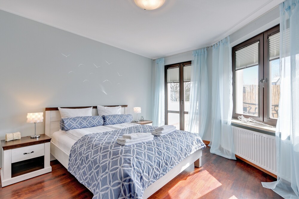 Lion Apartments - Blue Dune