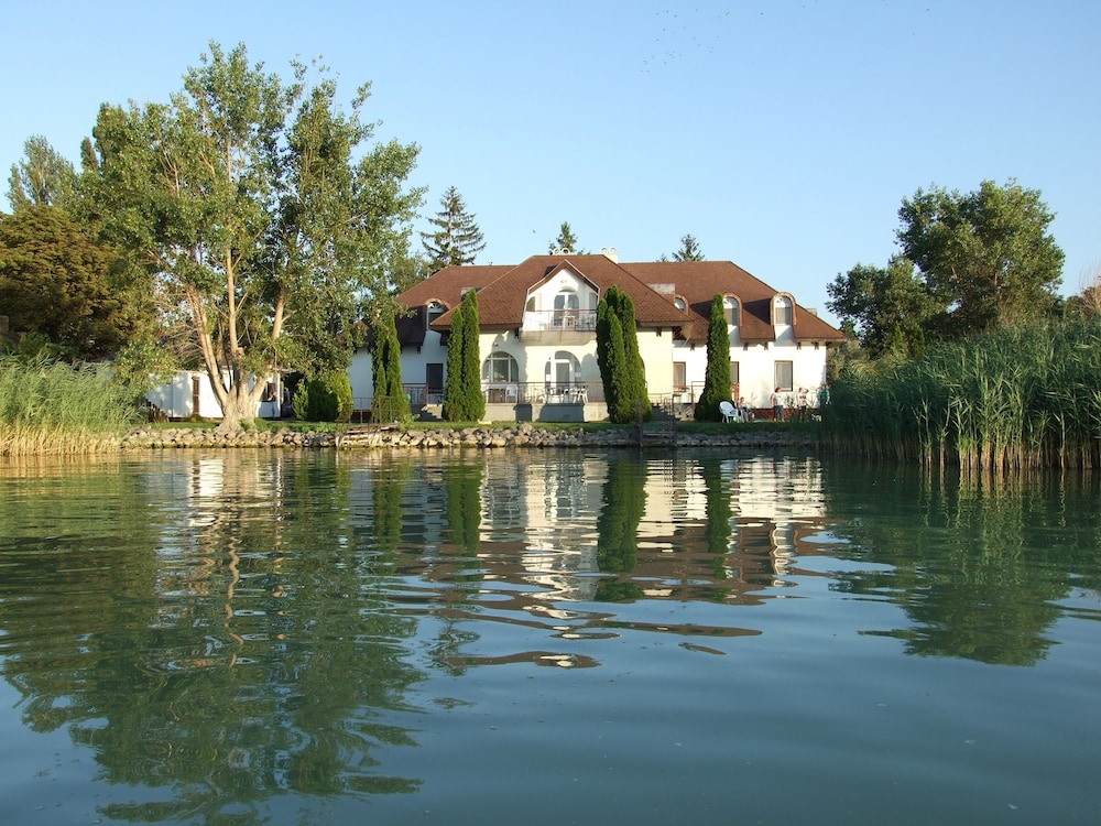 Aranyhíd Hotel