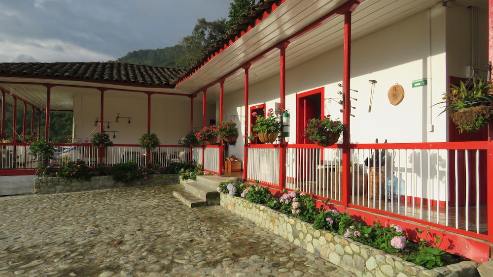 Eco Hotel La Cabaña