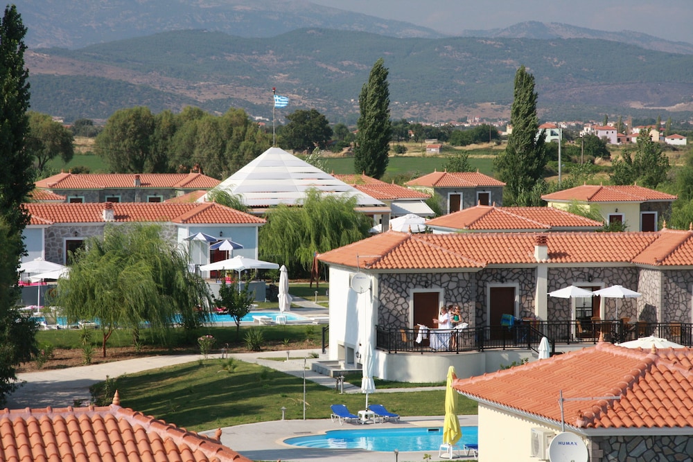 Kaloni village apartments