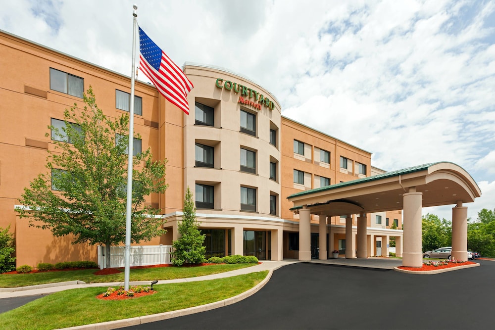 Courtyard By Marriott Farmington