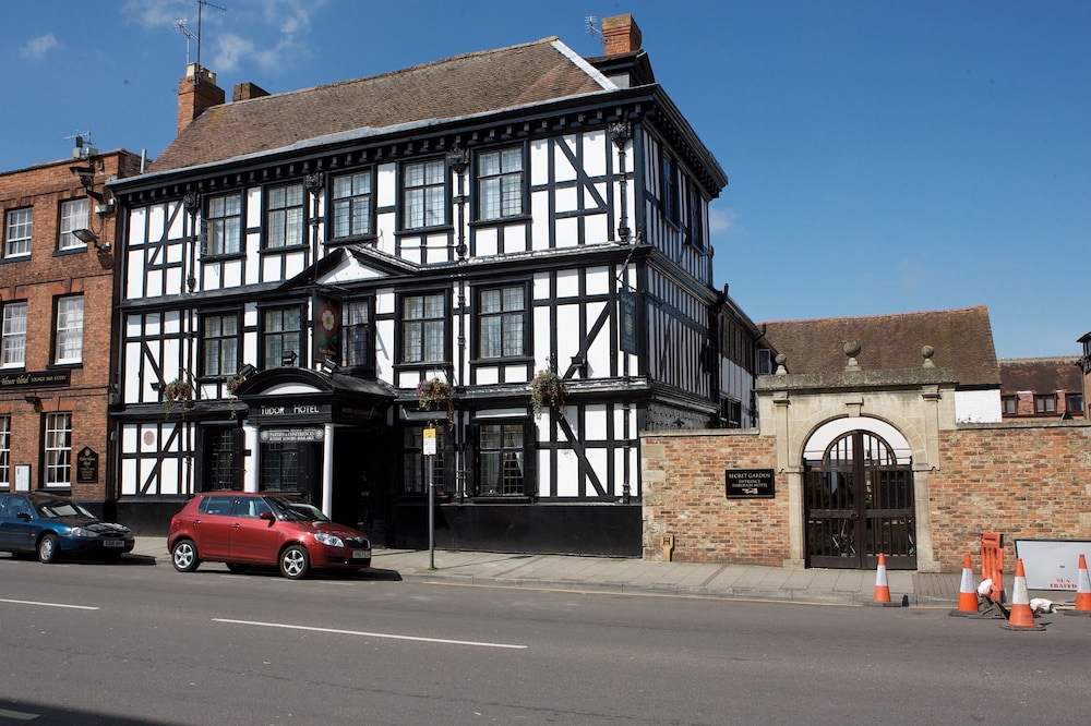 The Tudor House Hotel