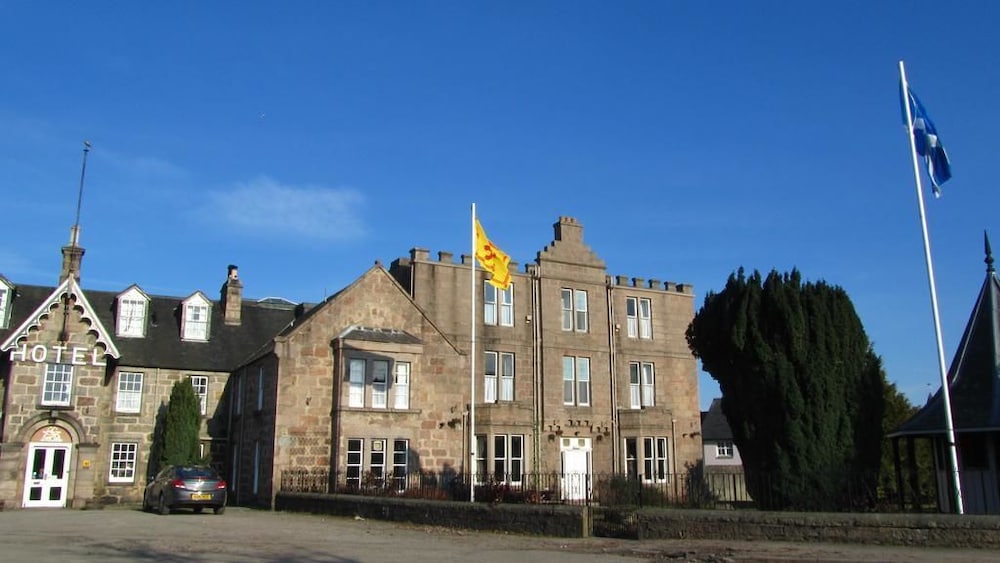 Huntly Arms