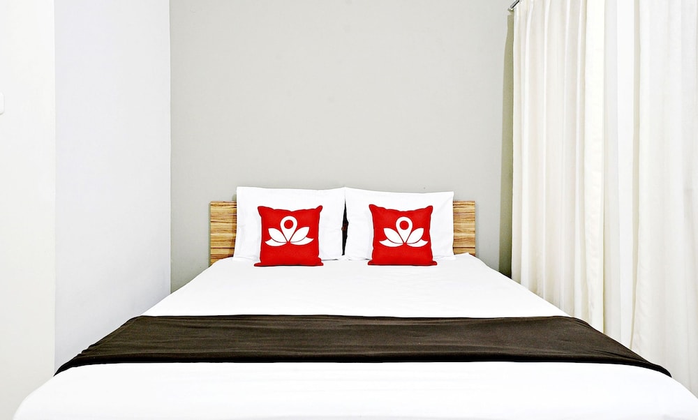 ZEN Rooms Mampang Prapatan Syariah