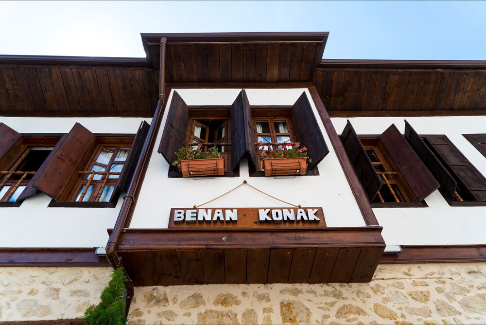 Benan Konak