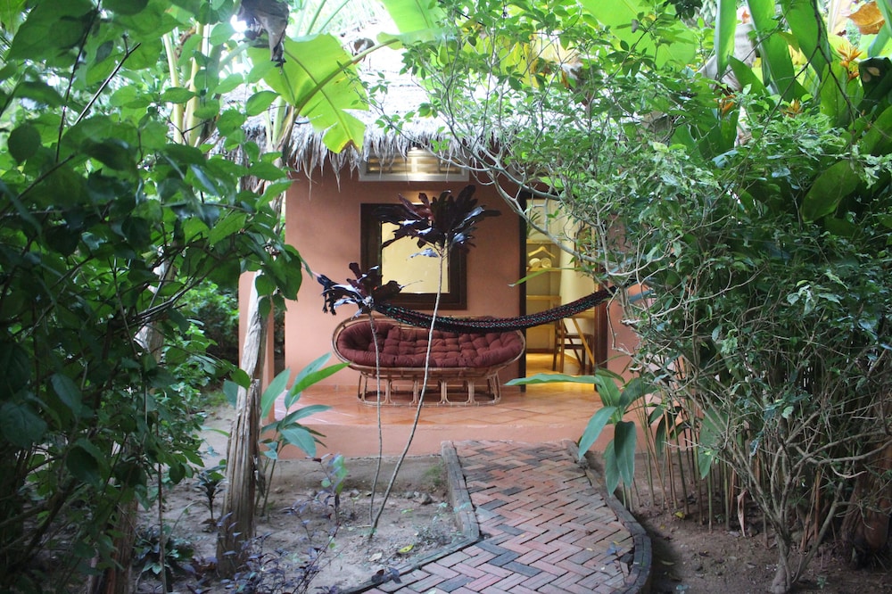 Botanica Guesthouse