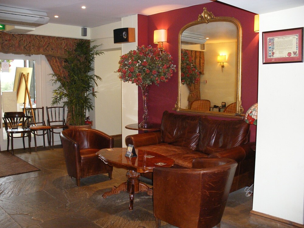 The Whitminster Inn