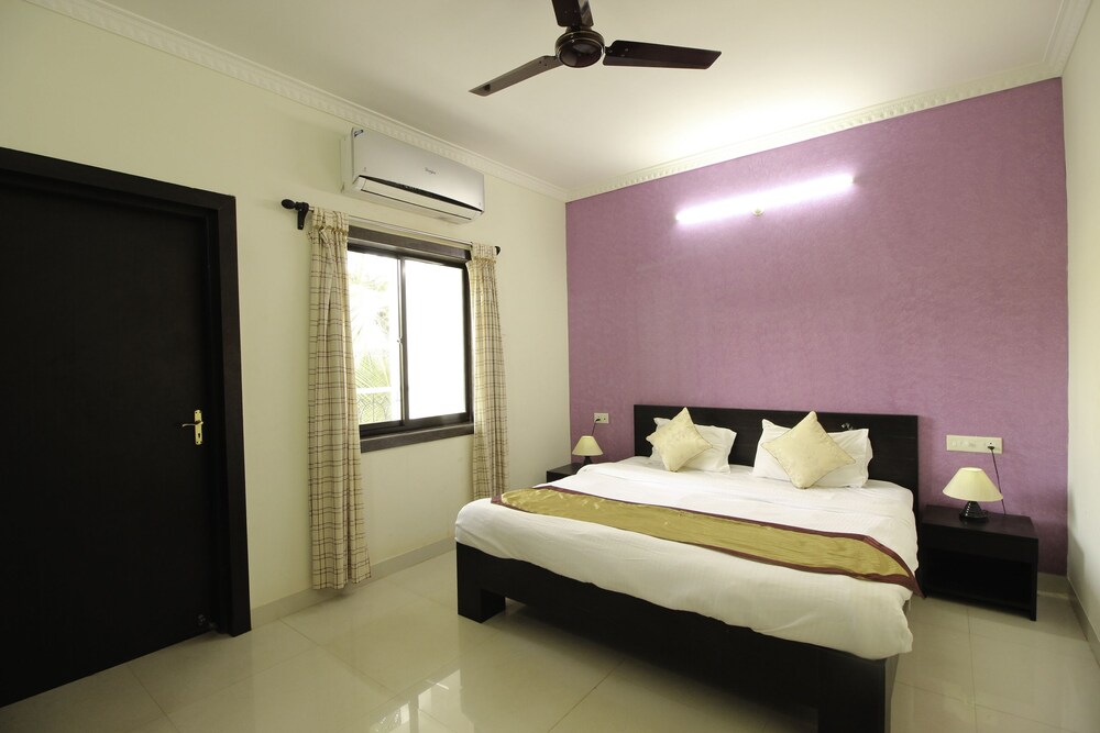 OYO 9885 Home Exotic 1 BHK Candolim