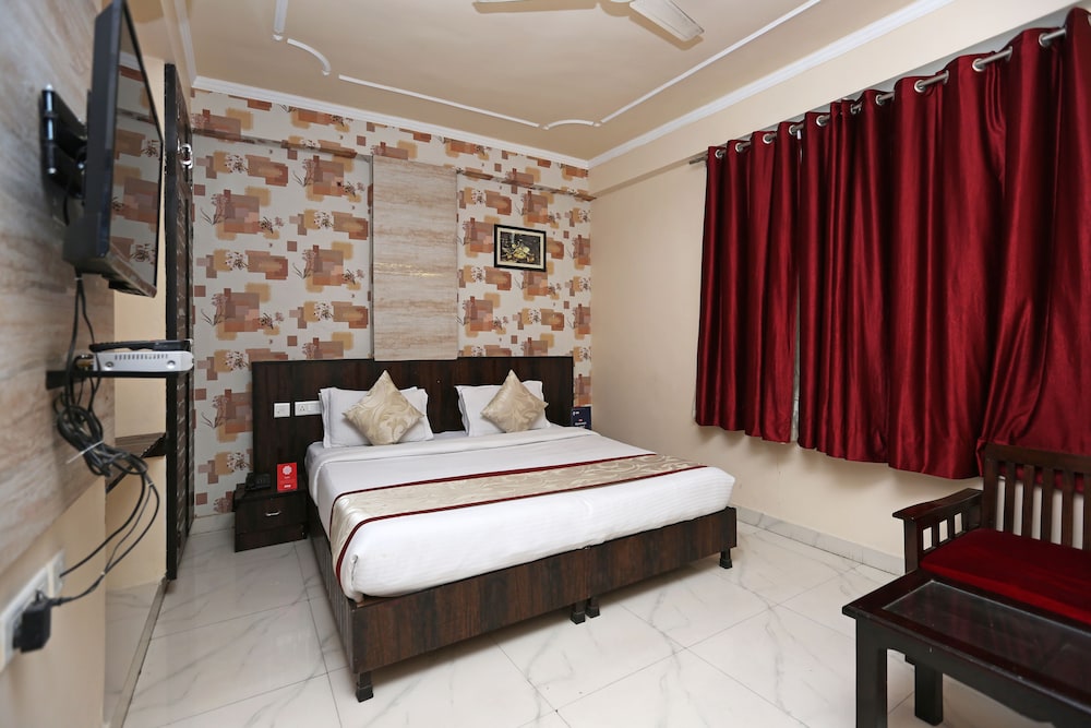 OYO 3457 Hotel Sky Heights