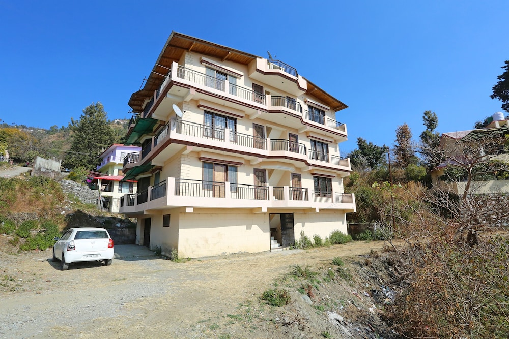 OYO 11726 Home Cozy 2BHK Valley View