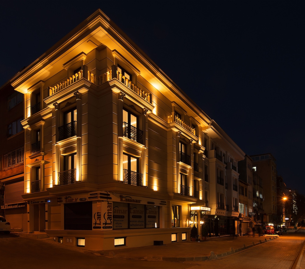 PRIMERO HOTEL