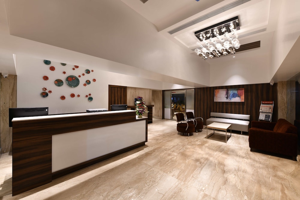 Hotel Leafio Marigold Marol