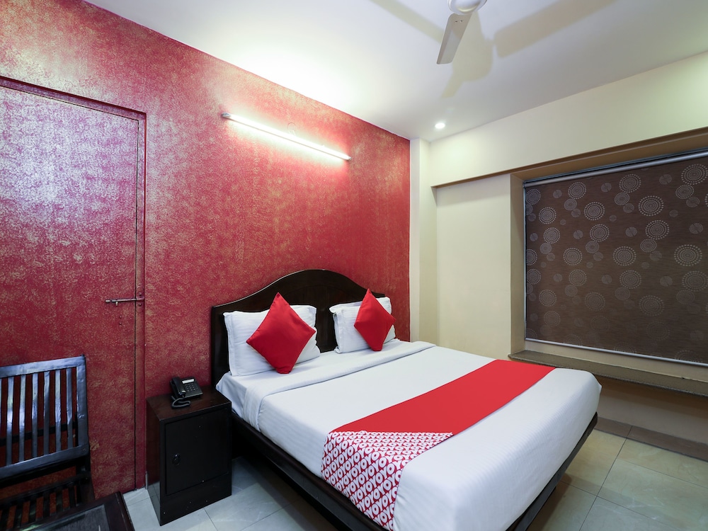 OYO 12086 Hotel Panchsheel