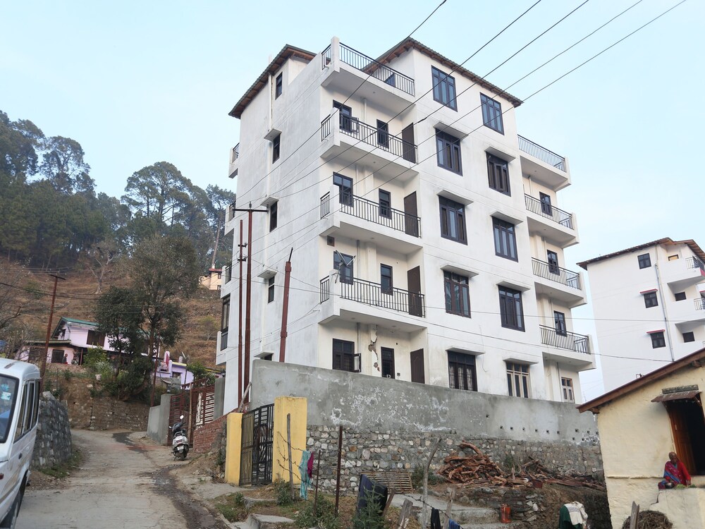 OYO 12328 Home 3BHK Pent house Shyamkhet Bhowali