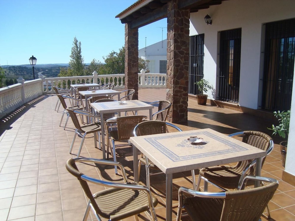 POSADA  LOS PEDREGALES
