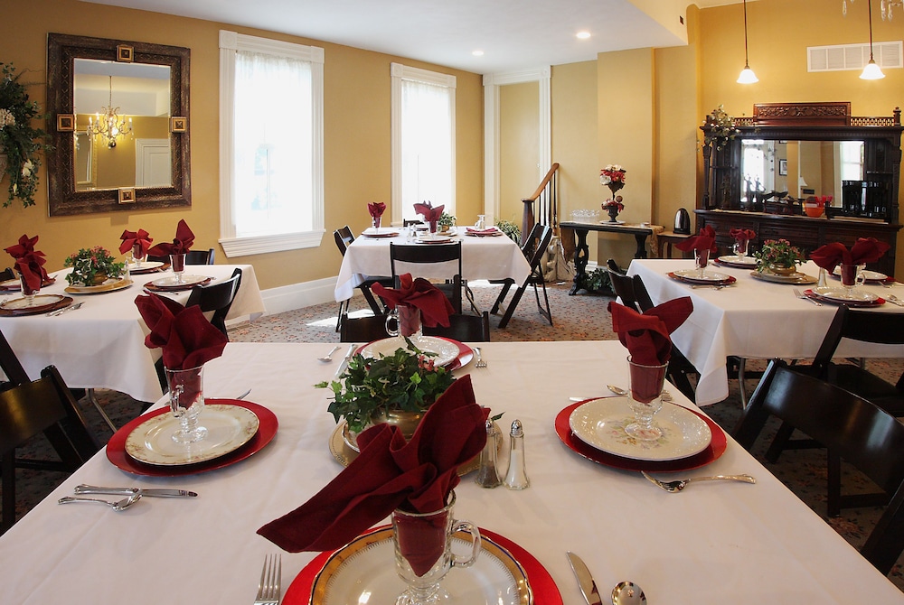 Homestead House Bed and Breakfast