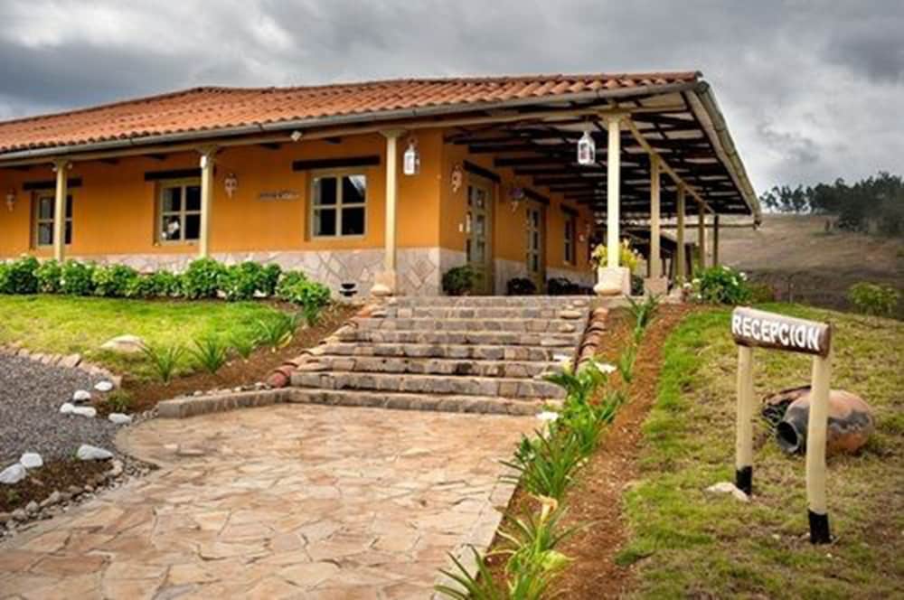 Tambo Sapalanchan Lodge