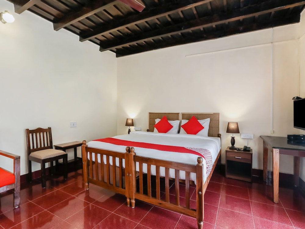OYO 19168 Alathcad Homestay