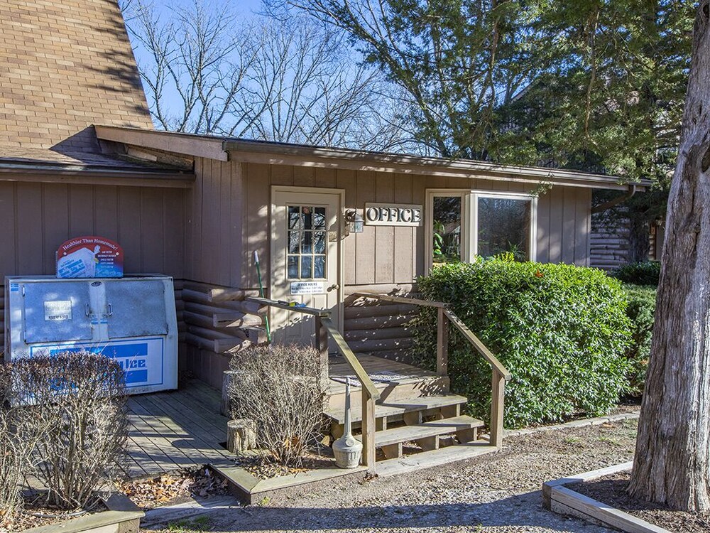 Bar M Resort & Campground