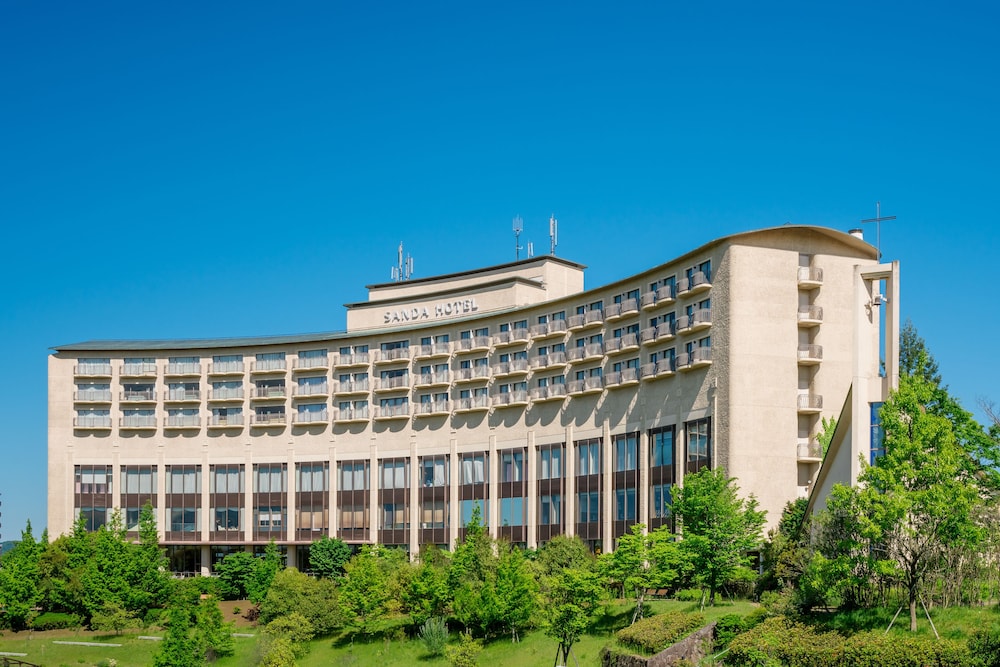THE CELECTON PREMIER KOBE SANDA HOTEL