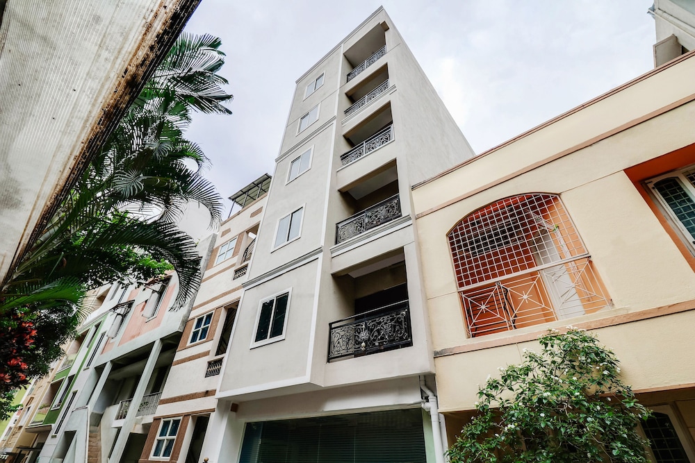 OYO 40835 D S Residency