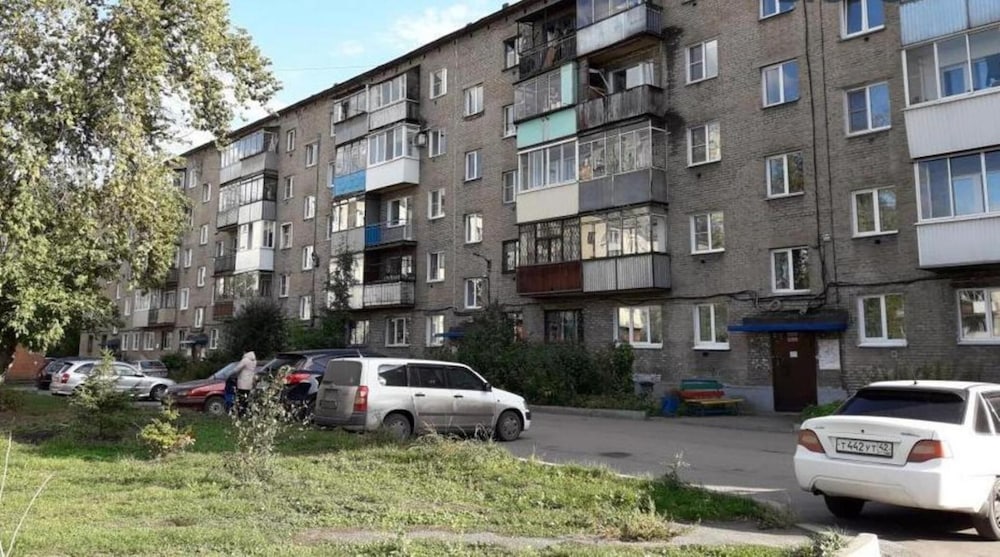 Apartment on Ordzhonikidze 42