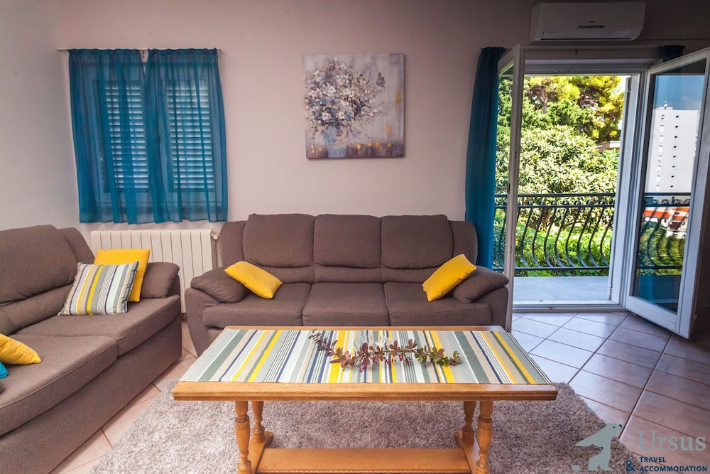 Apartment Spring