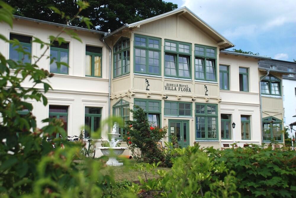 Villa und Haus Flora