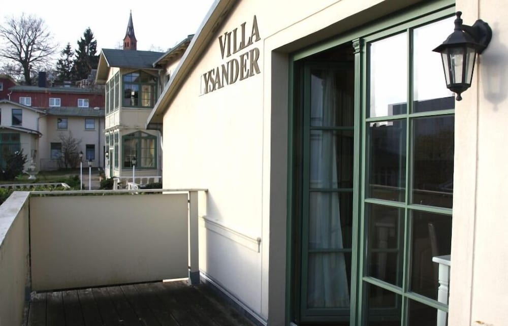 Villa Lysander