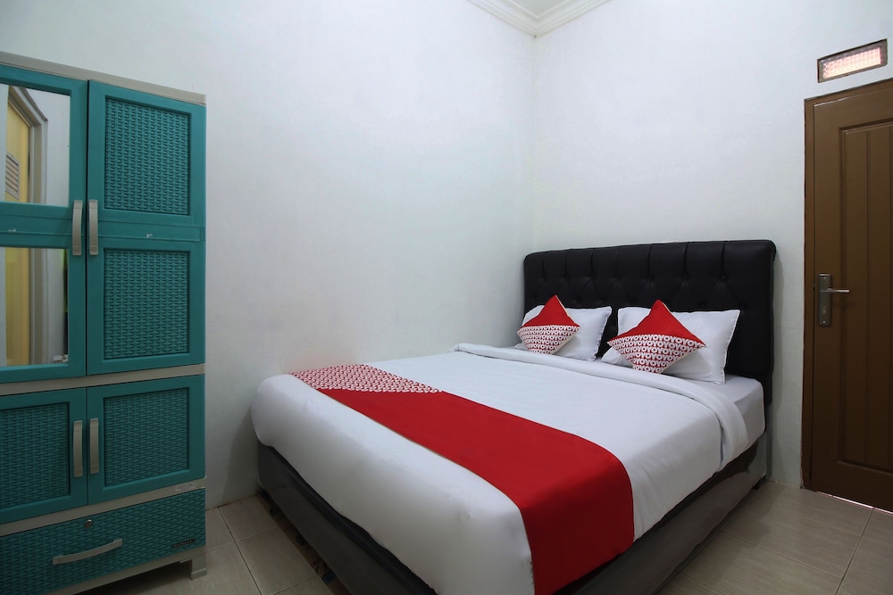 OYO 2593 Mawar Homestay