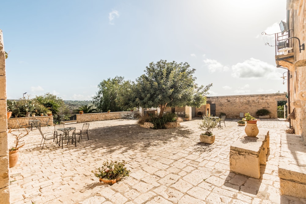 Country Hotel Casina di Grotta di Ferro