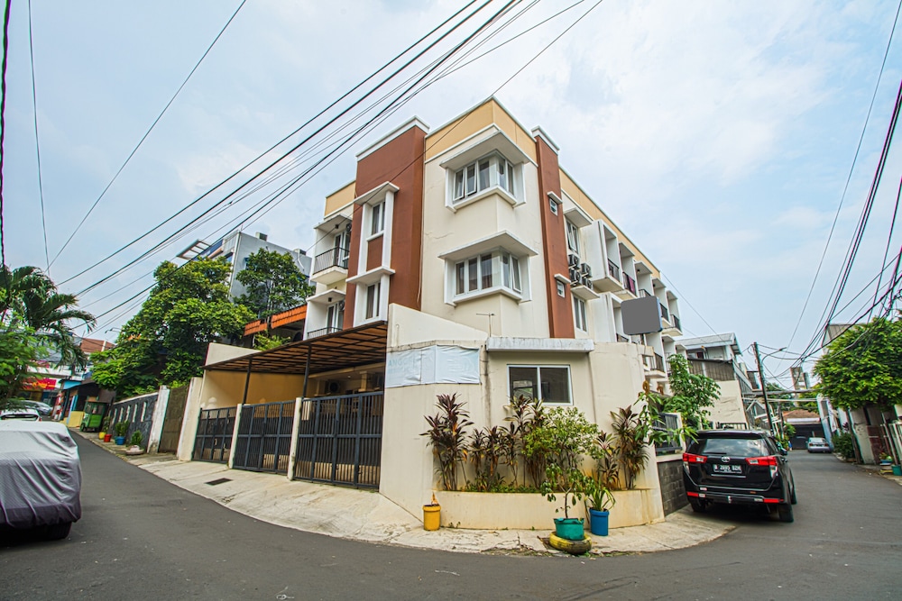 Anggrek Residence Radio Dalam