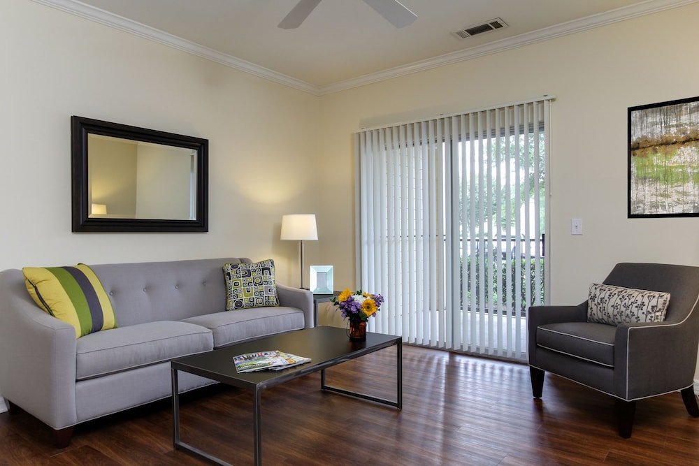 Oakwood Raleigh Brier Creek
