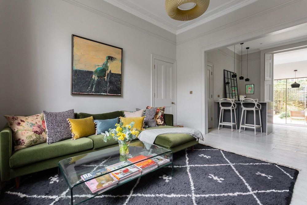 Albert Street III by Onefinestay