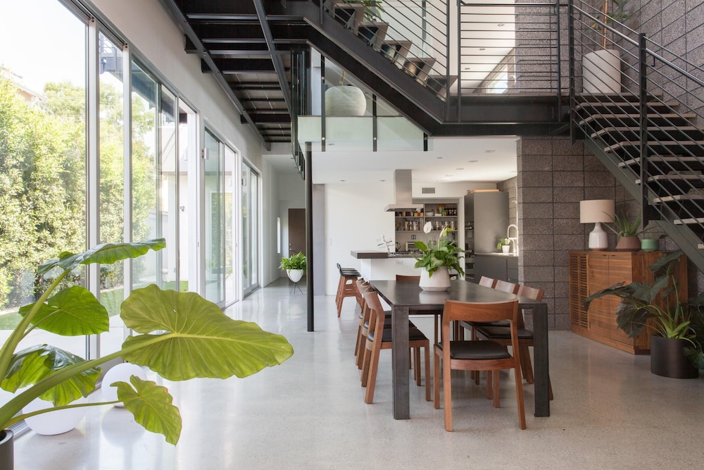 Santa Clara Court by Onefinestay