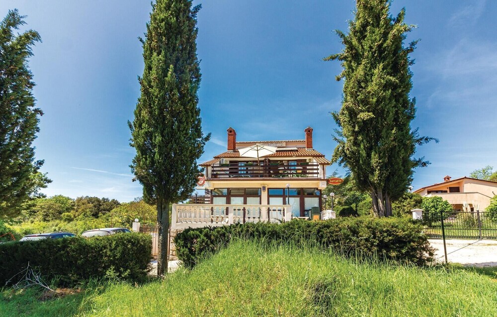 Awesome Home in Peroj With Wifi and 4 Bedrooms