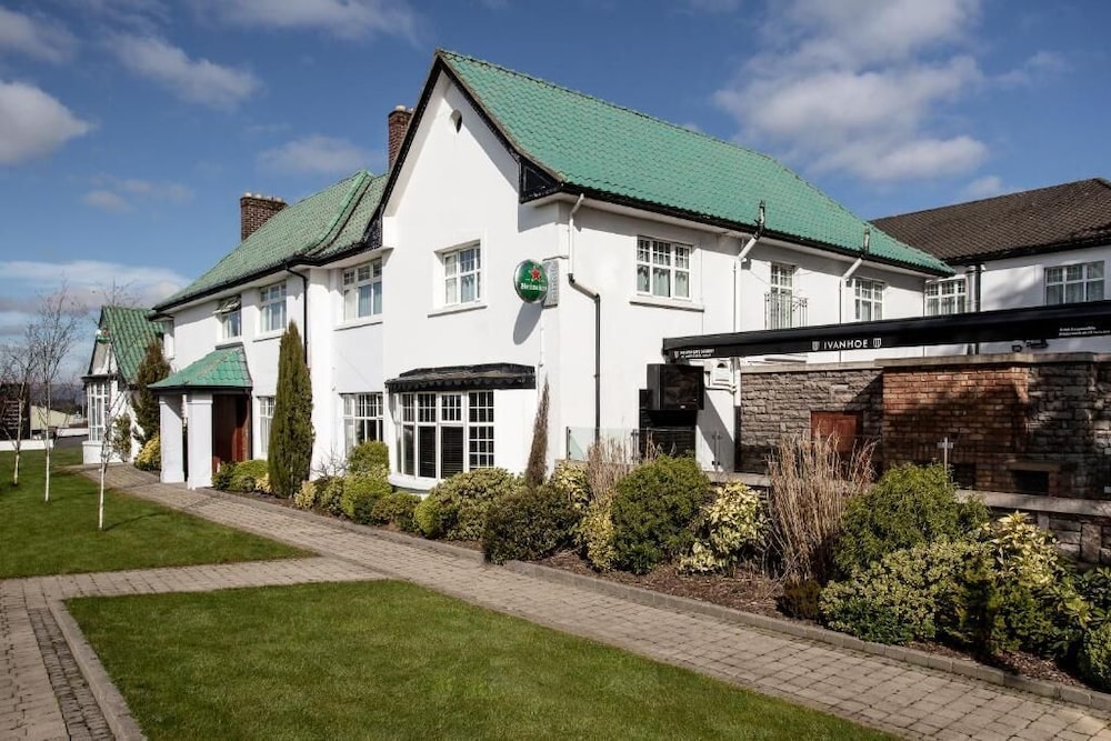 Ivanhoe Inn and Hotel