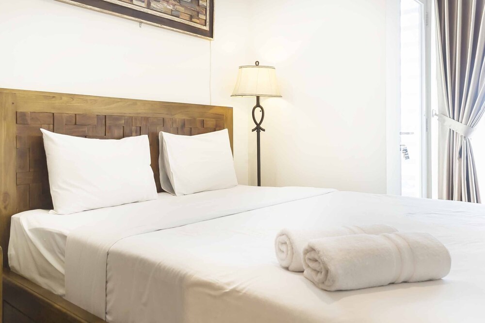Scenic and Comfy Studio Grand Kamala Lagoon Apartment