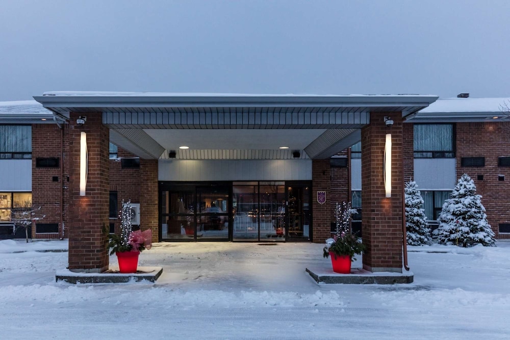 N Hôtel Québec