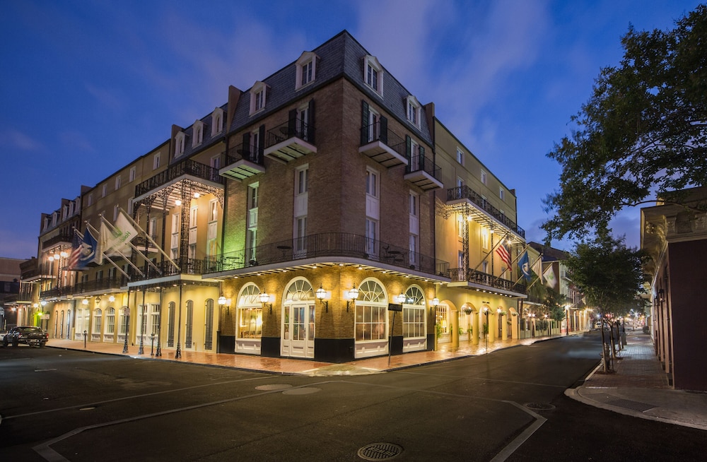 Holiday Inn FRENCH QUARTER-CHATEAU LEMOYNE, an IHG Hotel