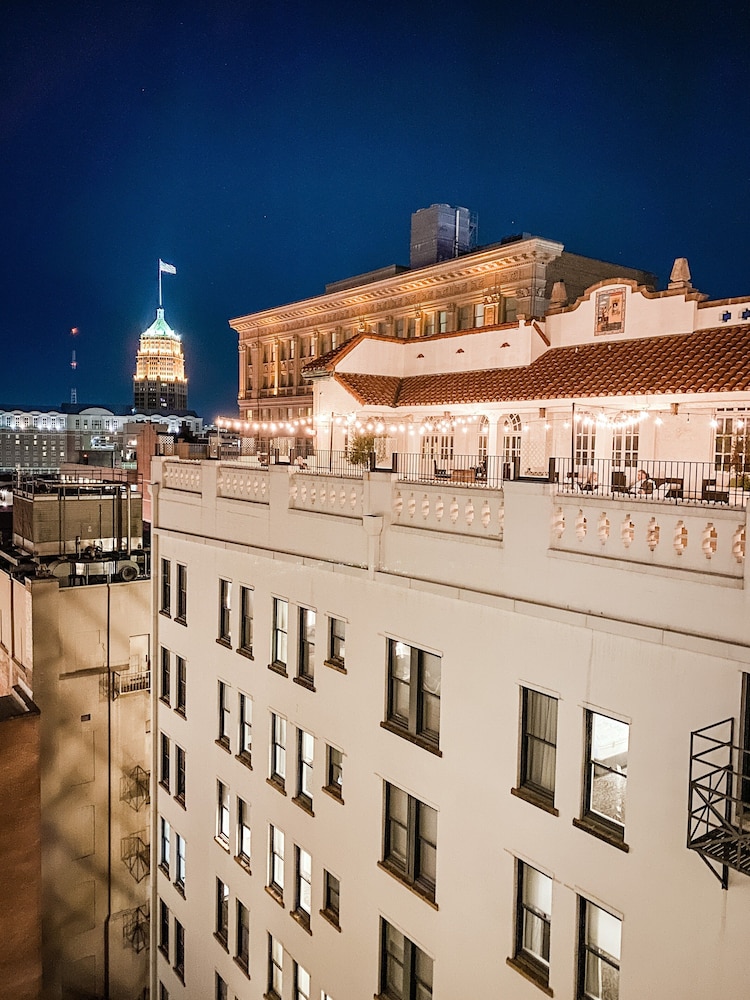 The St. Anthony, A Luxury Collection Hotel, San Antonio