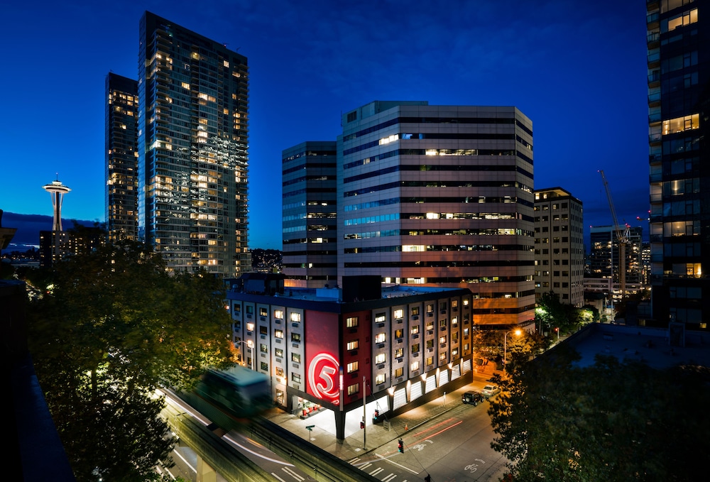Staypineapple, Hotel FIVE, Downtown Seattle