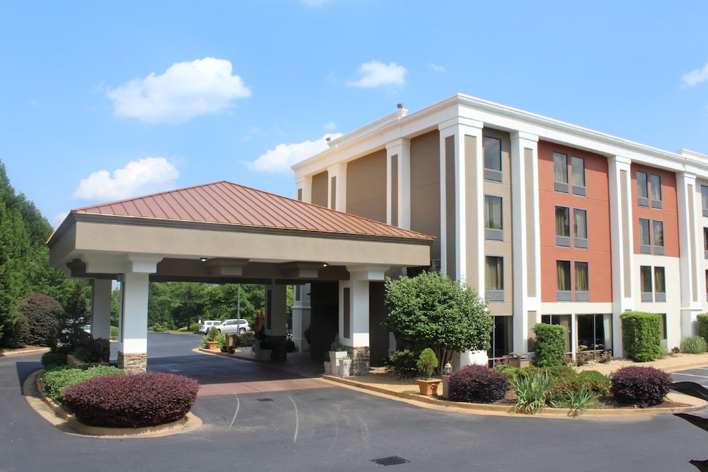 Holiday Inn Express Forsyth, an IHG Hotel