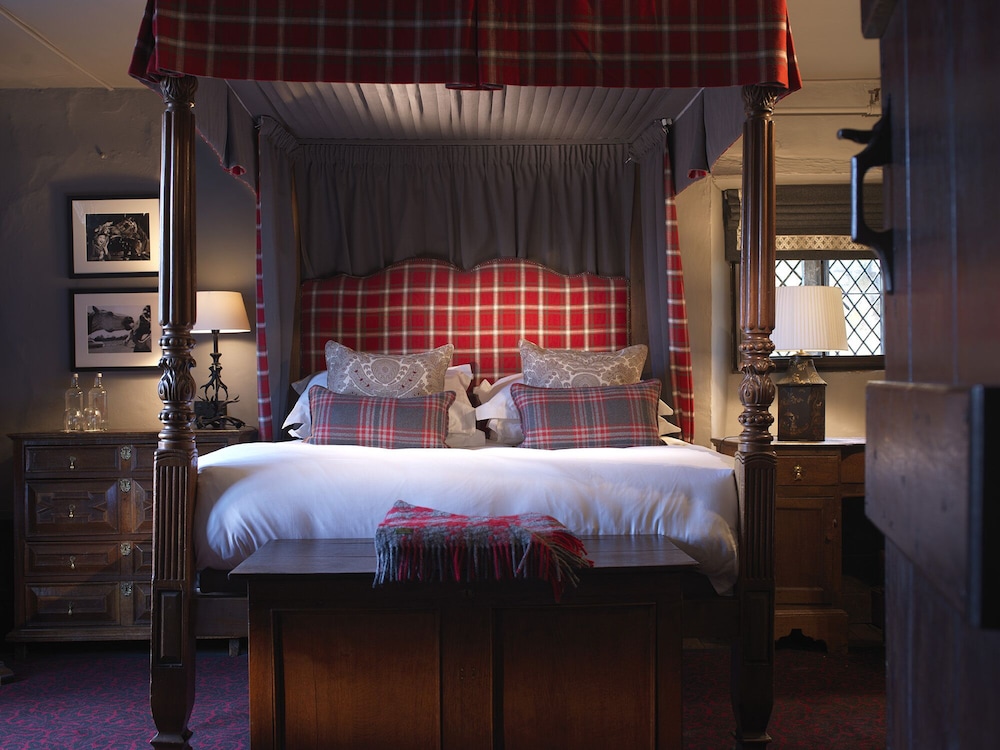 The Lygon Arms - an Iconic Luxury Hotel